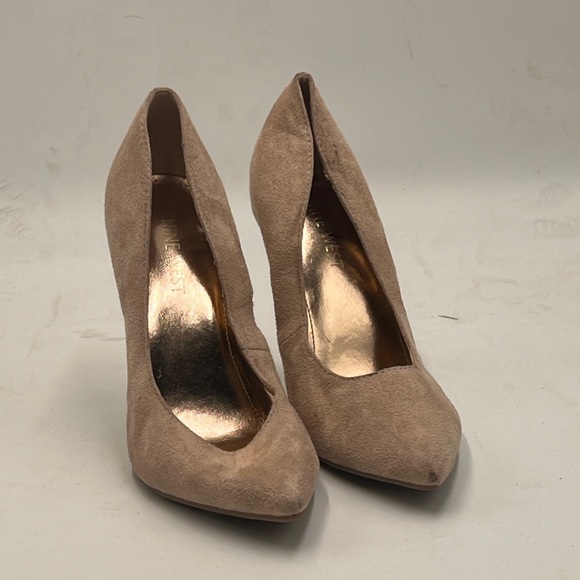 Nine West Elegant Gray High Heels - Picture 2 of 7